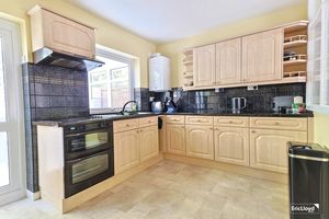 Photo 11- click for photo gallery